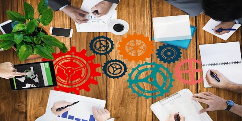 探索性学习与未来发展：PLM解决方案的革新与前景